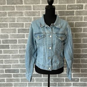RISEN LIGHT WASHED DISTRESSED JEAN JACKET WOMENS SIZE LARGE BUBBLE SLEEVE NWT